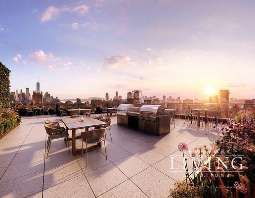 W 28th St #5A - Photo 7 of 11