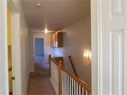 826 S Locust St - Photo 4 of 9