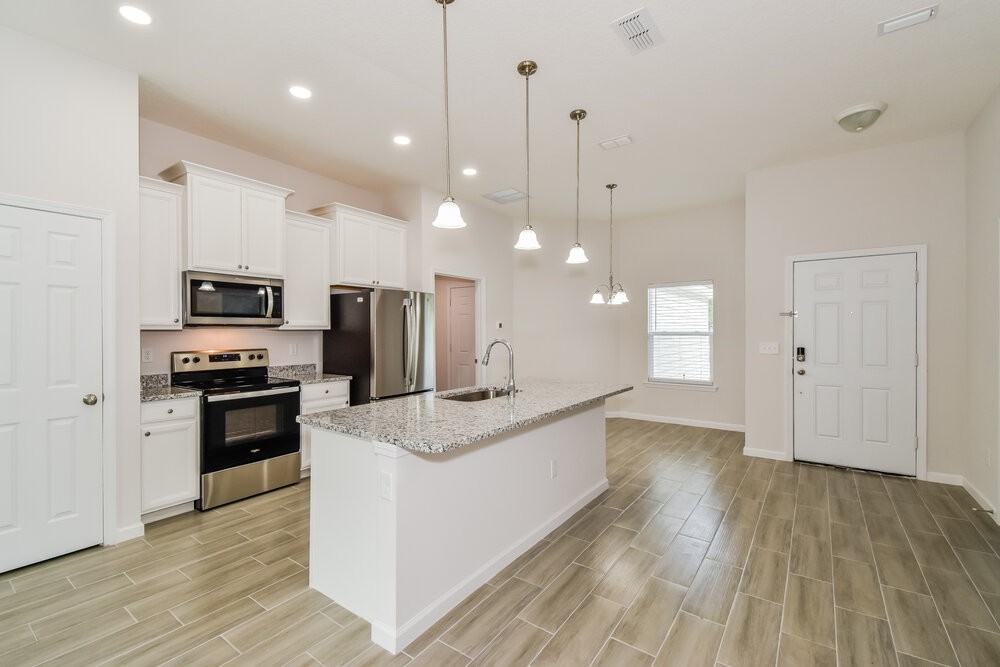 6087 Patriots Landing Ln - Photo 5 of 16