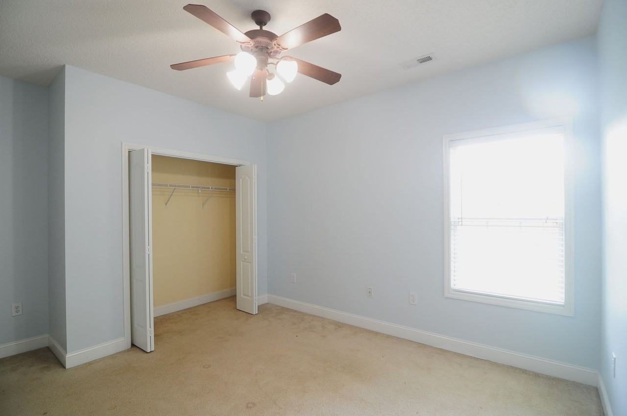 5016 Liberty Park Cir Se - Photo 2 of 17