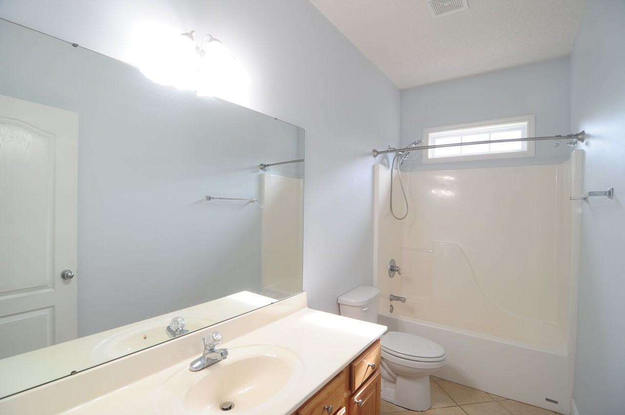 5016 Liberty Park Cir Se - Photo 3 of 17