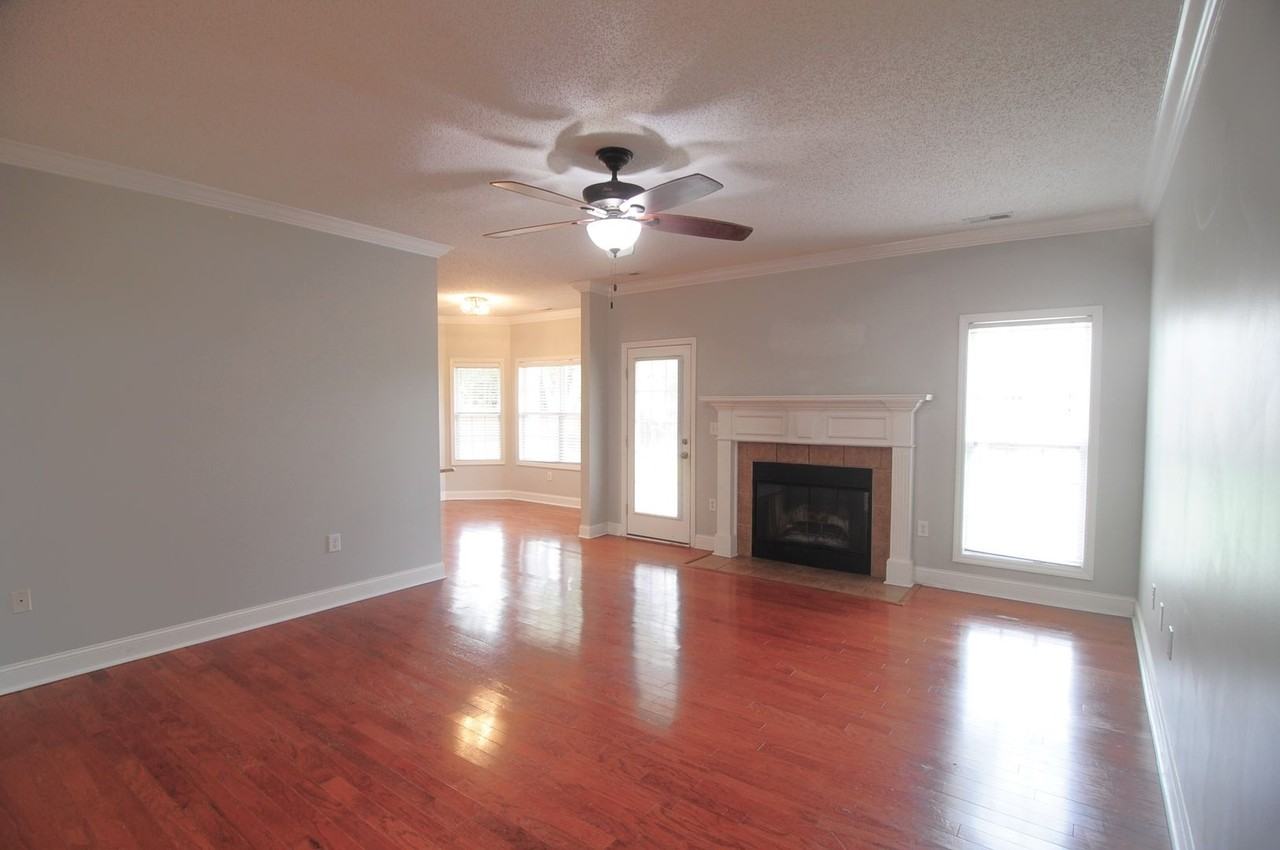 5016 Liberty Park Cir Se - Photo 5 of 17