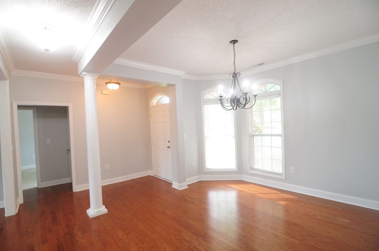 5016 Liberty Park Cir Se - Photo 7 of 17