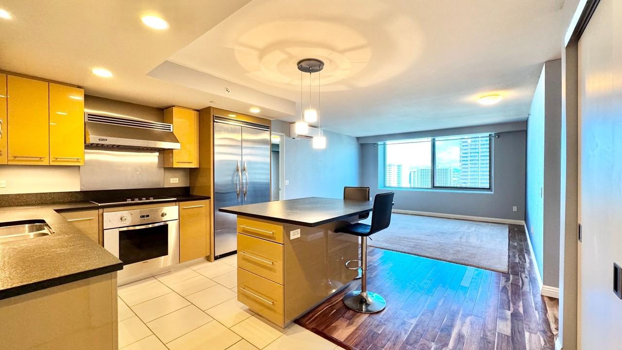 1200 Queen Emma St #1805