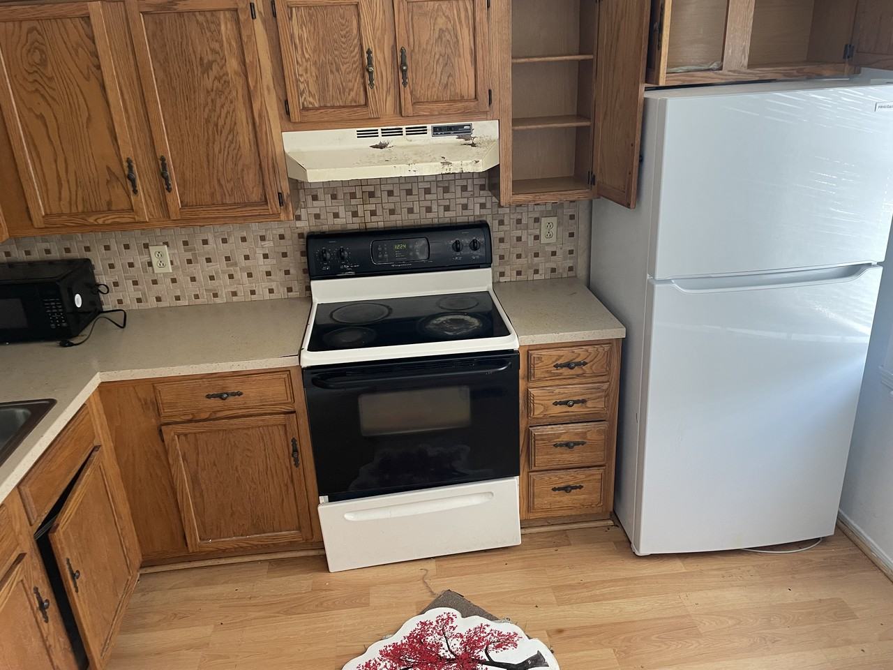 9432 Lexington Circle #D - Photo 2 of 9