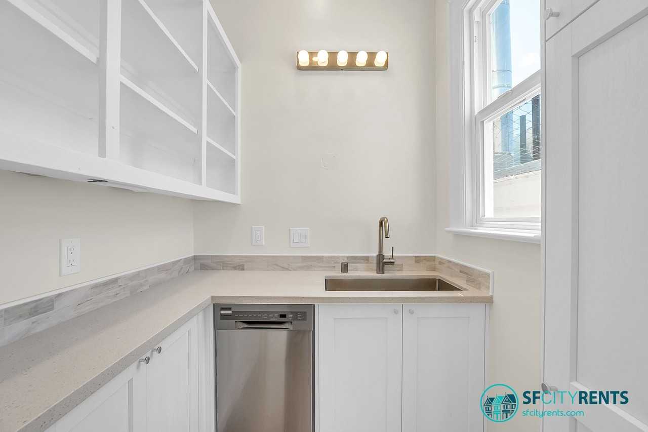 62 Cumberland St - Photo 3 of 46