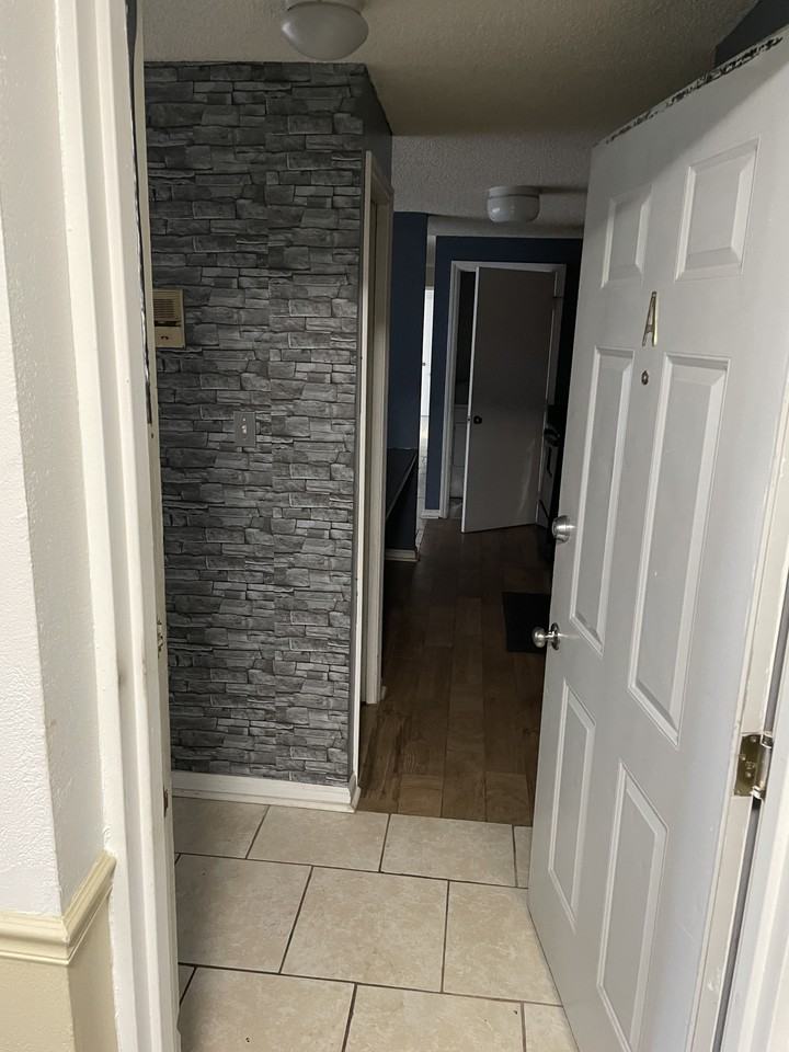 9501 Shannon Green Drive #A - Photo 3 of 13