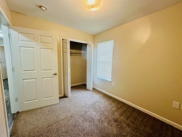 5564 Banyan Ct - Photo 6 of 10