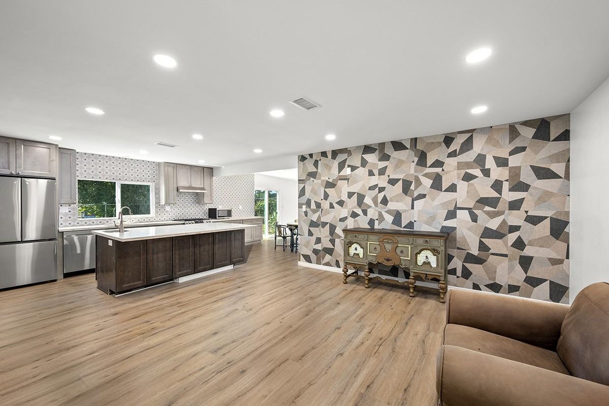 3352 Altadena Ave - Photo 3 of 20