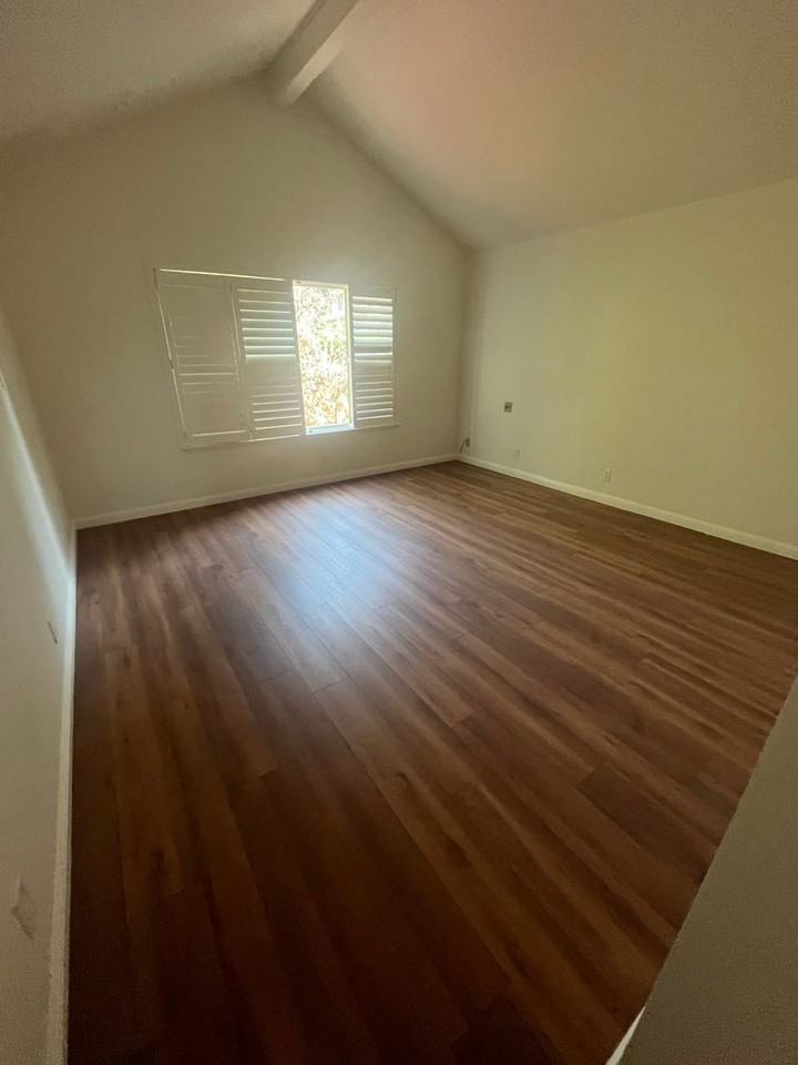 1636 Brentwood Ln - Photo 6 of 10