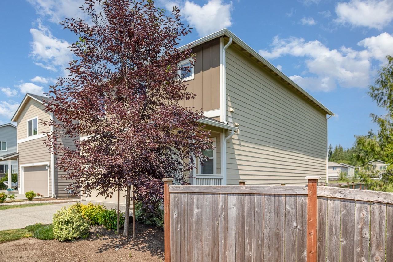 13315 326th Ct Se - Photo 2 of 26