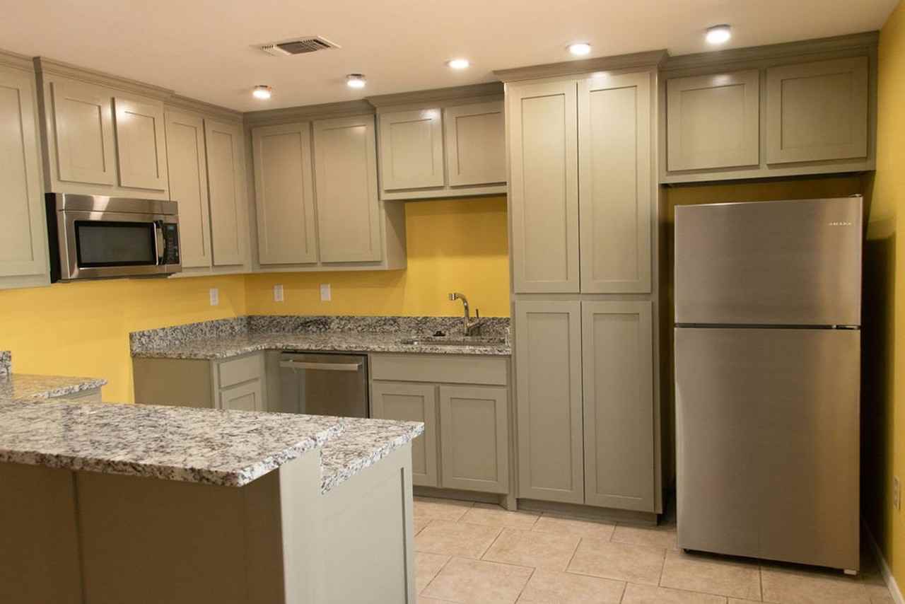 4938 Blue Water Circle - Photo 3 of 20