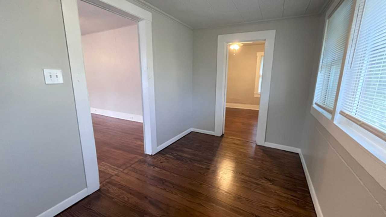 855 Gulf - Photo 3 of 12