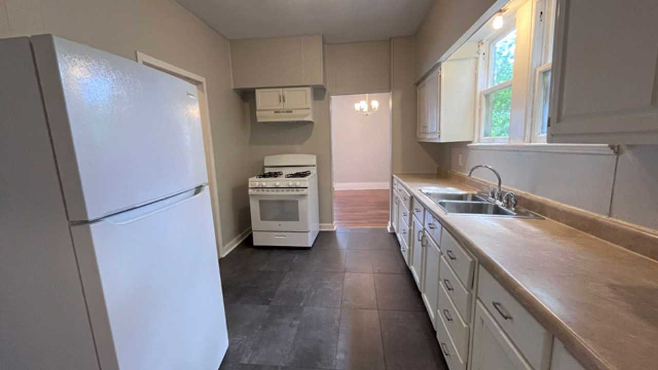 855 Gulf - Photo 6 of 12