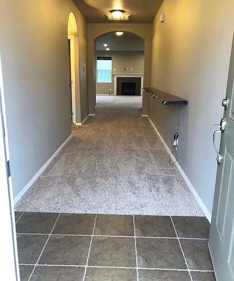 2661 Nw Brianna St - Photo 2 of 11