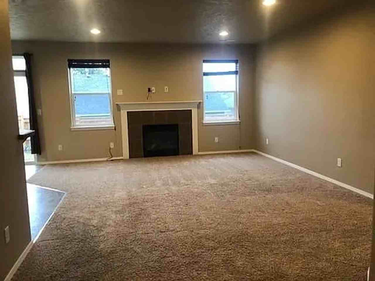 2661 Nw Brianna St - Photo 5 of 11
