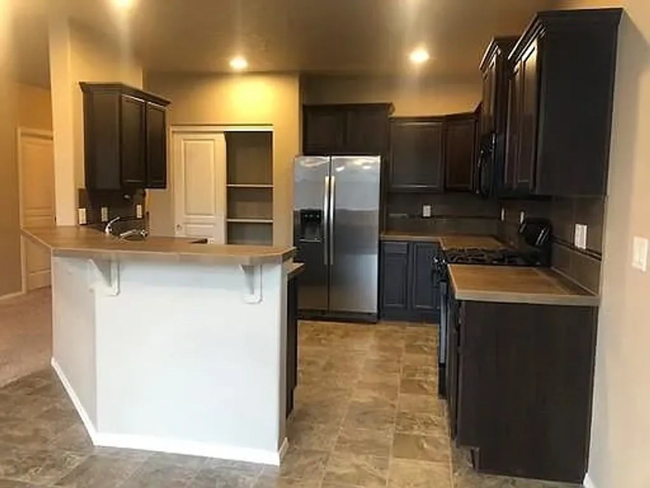 2661 Nw Brianna St - Photo 7 of 11