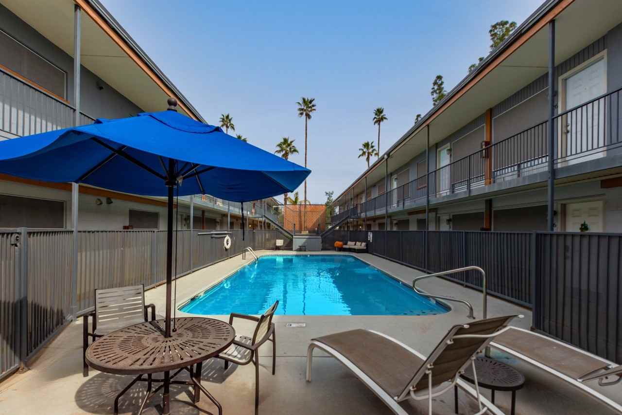 Decco 109 | Tempe Apartments - Photo 3 of 50