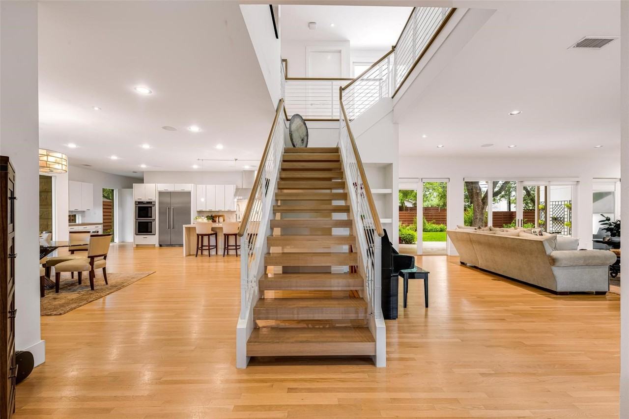 5624 Melshire Dr #NA - Photo 3 of 39