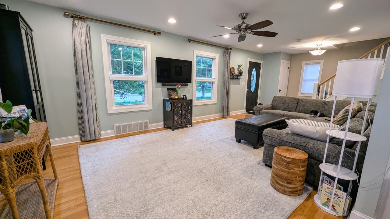 5116 N Hollywood Ave #NA - Photo 2 of 21
