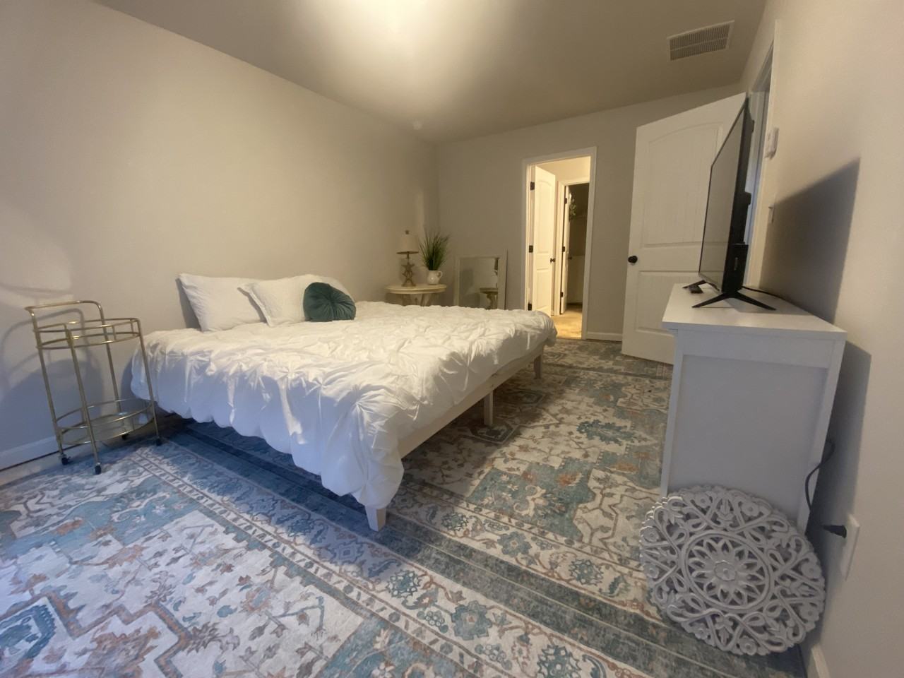 1498 Daniel Rd - Photo 2 of 17