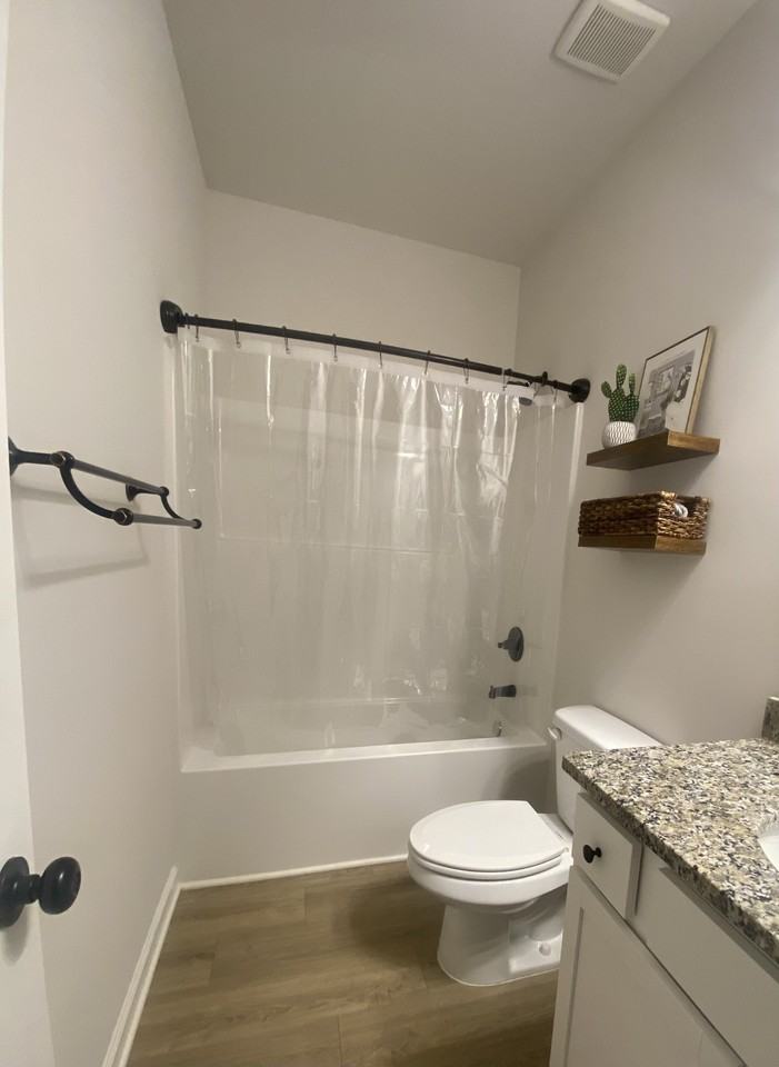 1498 Daniel Rd - Photo 7 of 17