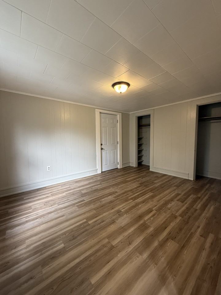 39 Oak St #2 - Photo 2 of 8
