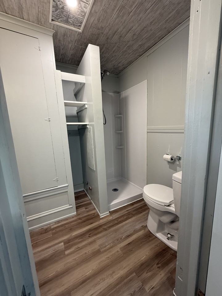 39 Oak St #2 - Photo 3 of 8