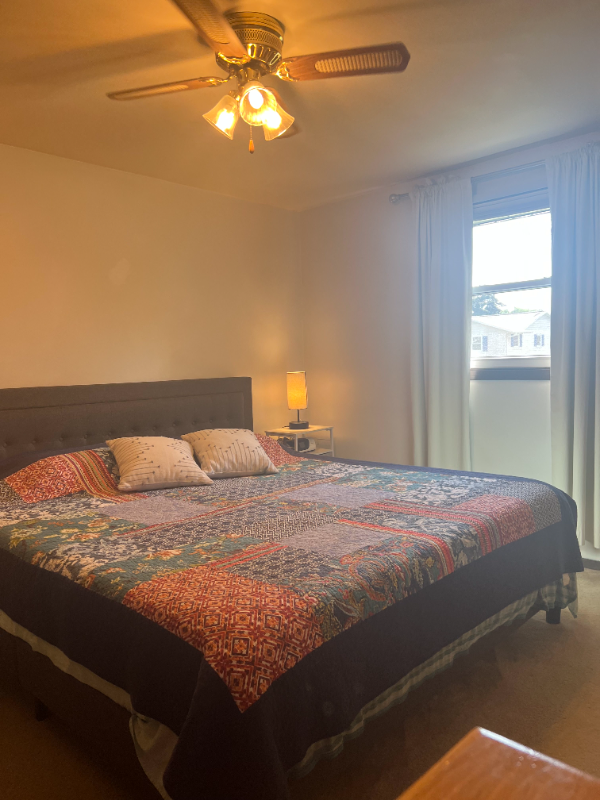 1055 Outward Ave - Photo 2 of 15