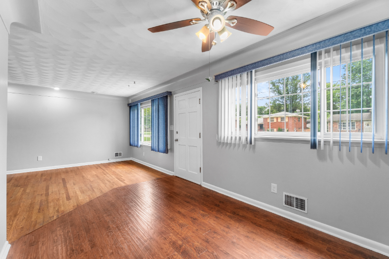 4307 Quiet Way - Photo 3 of 8