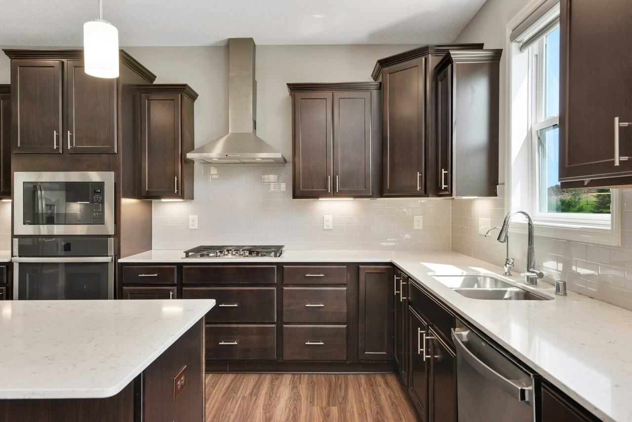 7164 Arkansas Ave - Photo 3 of 46