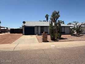1131 W Ross Ave - Photo 1 of 1