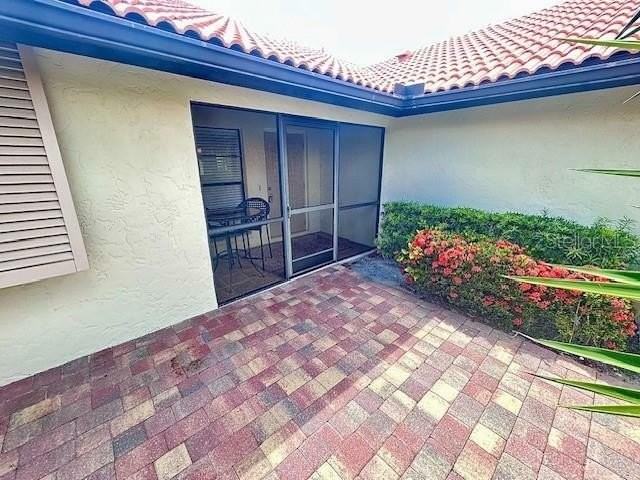 230 Laurel Hollow Dr - Photo 2 of 45