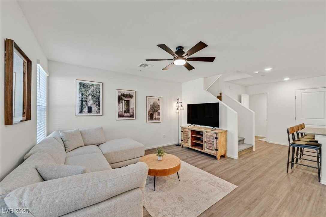 1906 Arietta Vista St - Photo 4 of 25