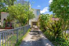 1045 Ne 131st St #A2 - Photo 1 of 1