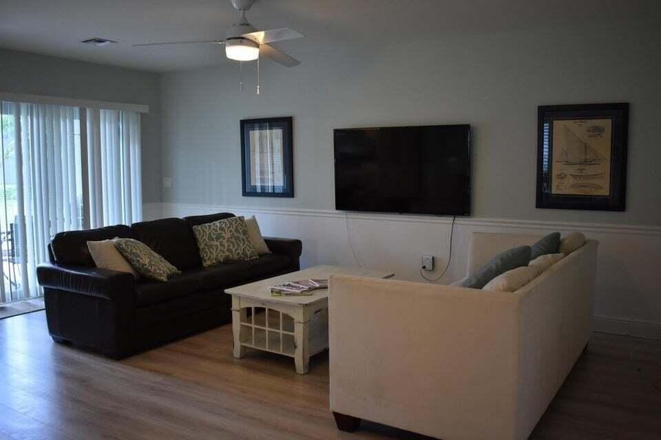 2300 Florida Blvd #D - Photo 4 of 18