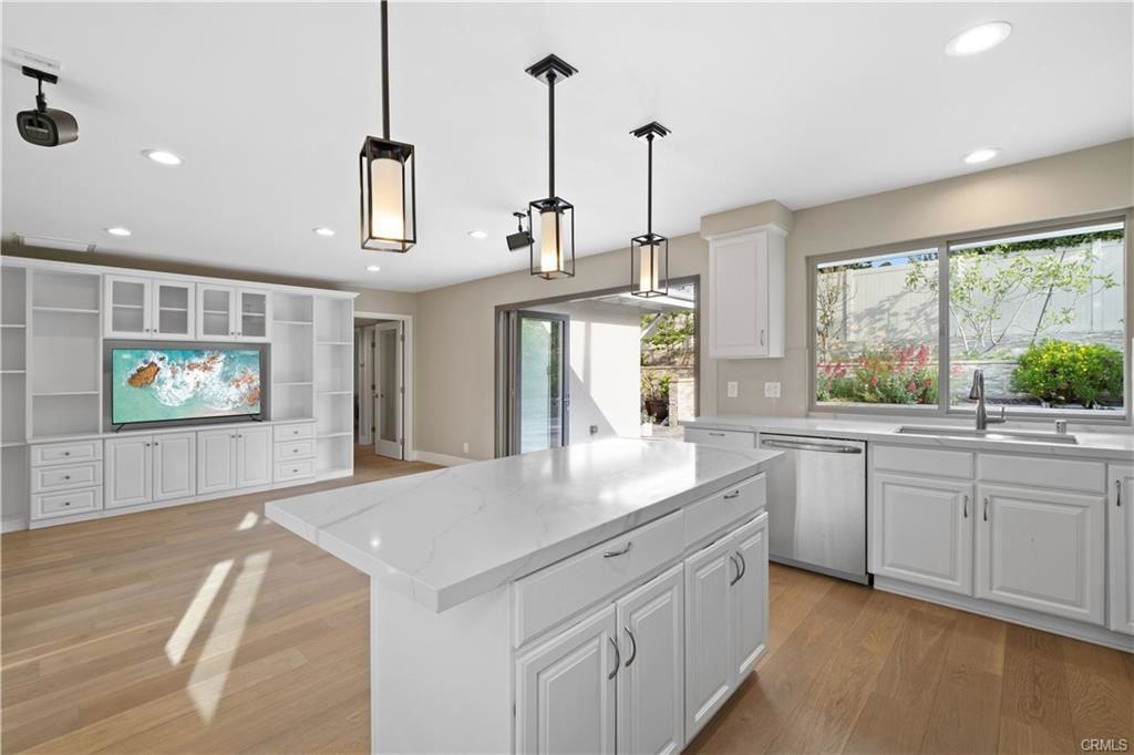 5062 Berean Ln - Photo 3 of 8