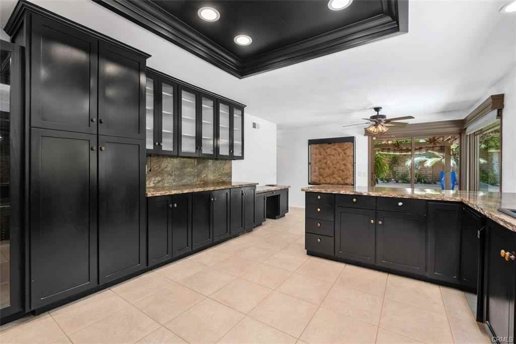 16 Banyan Tree - Photo 3 of 8