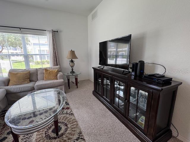 2614 Lodi Cir - Photo 6 of 26