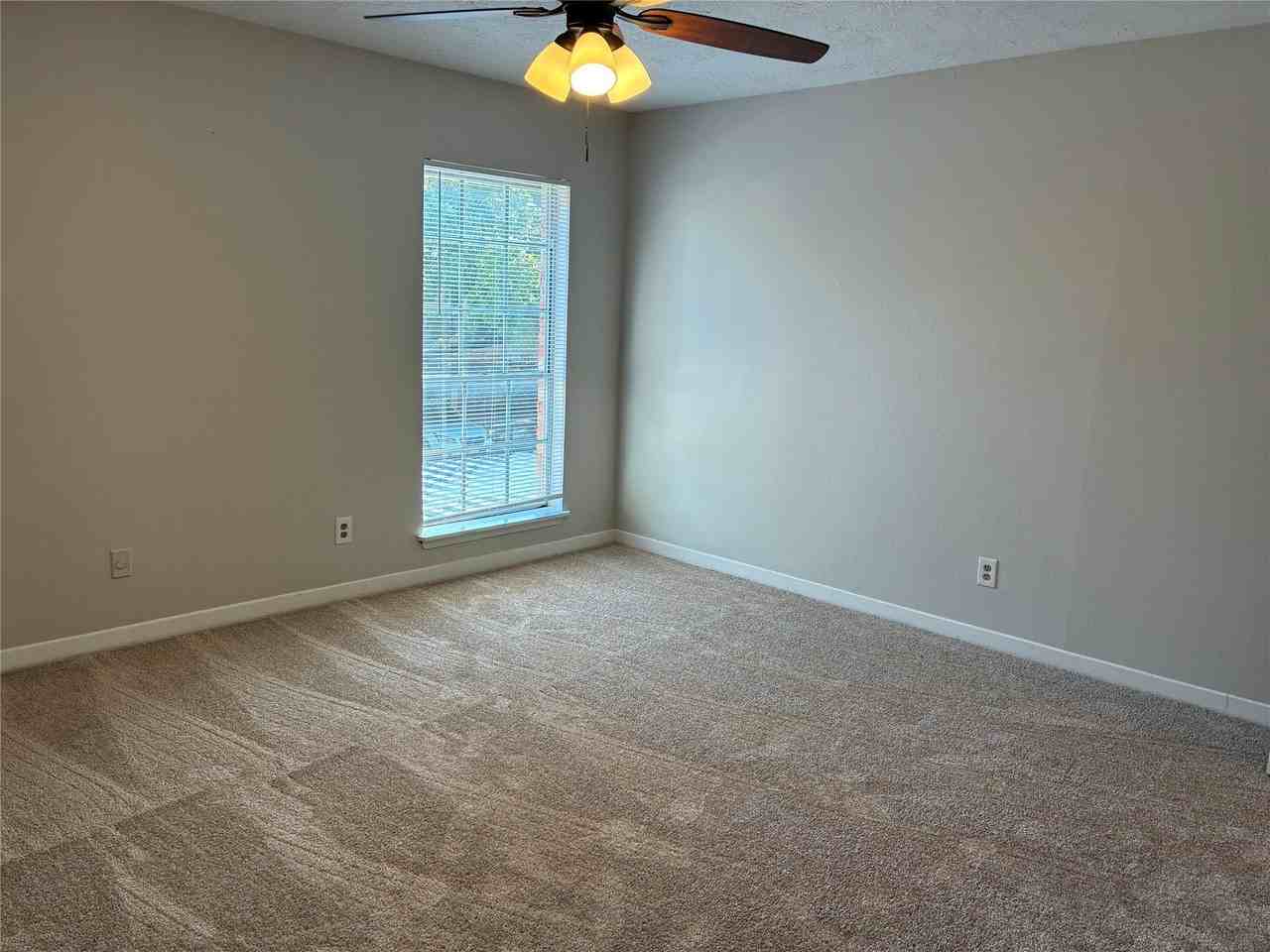 3400 Timmons Ln - Photo 3 of 21