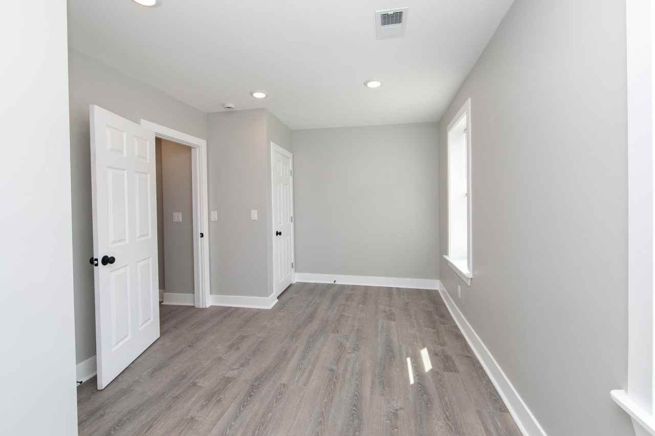 436 436 - 438 Broadway - #5 - Photo 5 of 9
