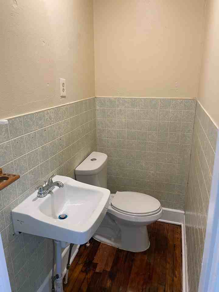 2306 7th St - Photo 5 of 15