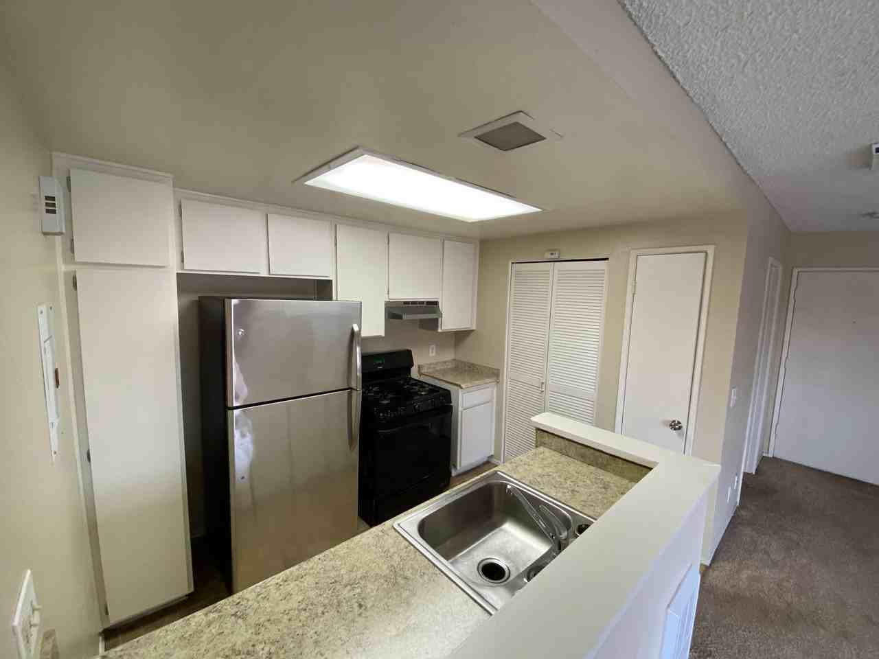 879 W San Ysidro Blvd #6 - Photo 6 of 15