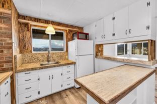 52724 Altadena Dr - Photo 1 of 1