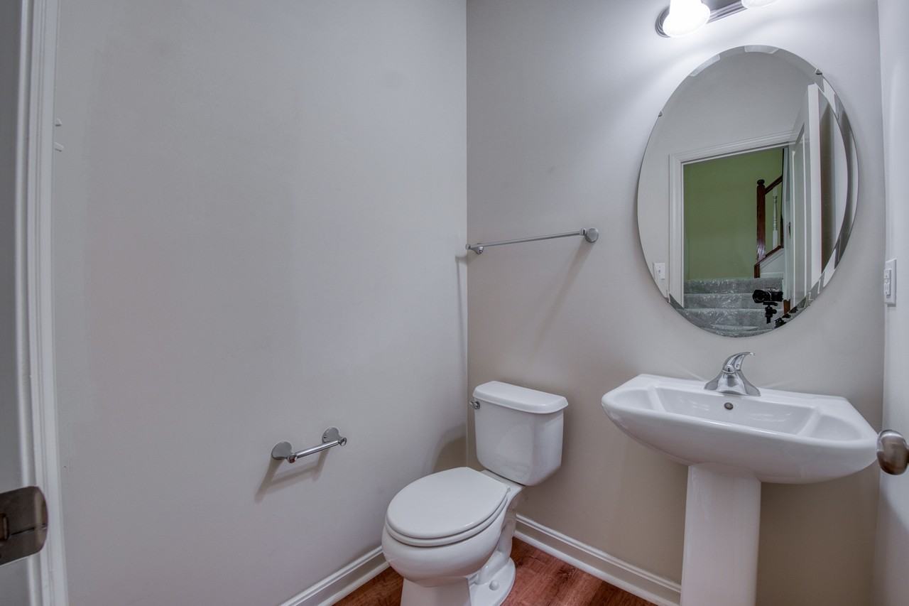 423 Marshall Heights Dr - Photo 3 of 19