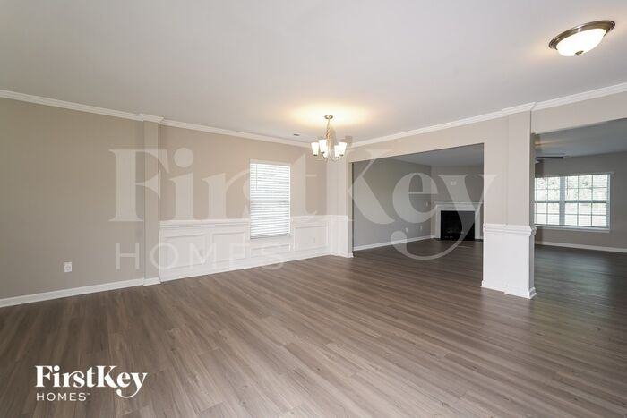 1751 Ridge Bluff Cir - Photo 3 of 19