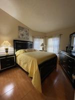 featured image of 1321 E Glen Oak Rd