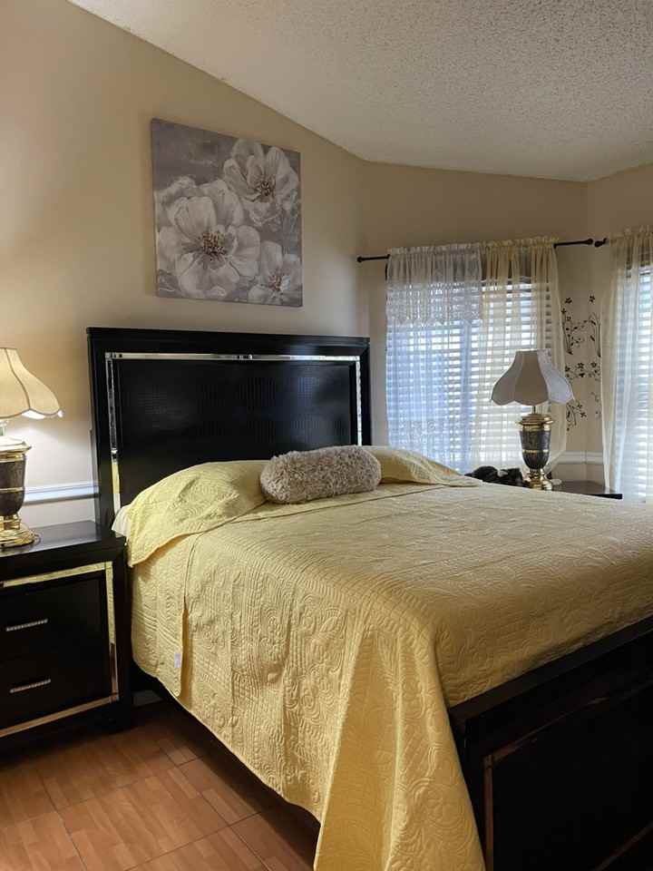 1321 E Glen Oak Rd - Photo 2 of 7