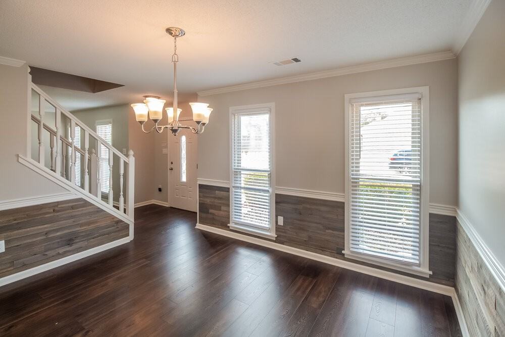 2776 Fletcher Park Cir E - Photo 7 of 17