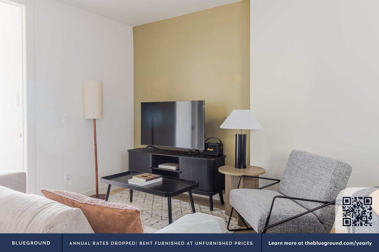 250 N 6th St #1897 - Photo 4 of 23